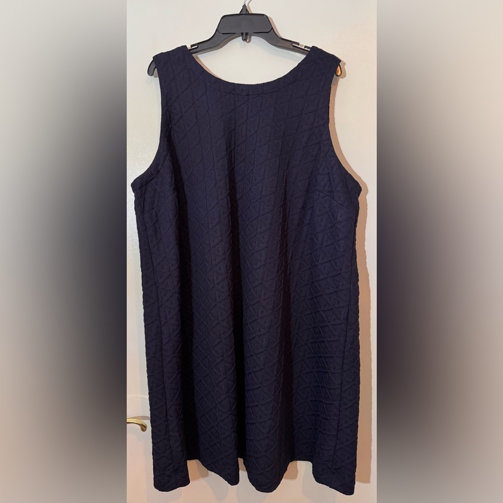 Crown & Ivy Navy Sleeveless Dress